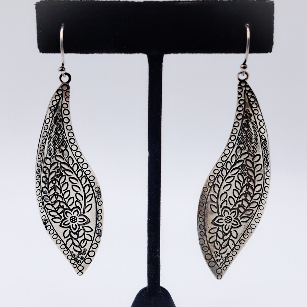 Retired Silpada Sterling Sliver Dangle Earrings